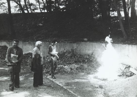 Élimination des nitrates en décomposition dans les anciennes écuries du Parc de Mon-Repos en 1981