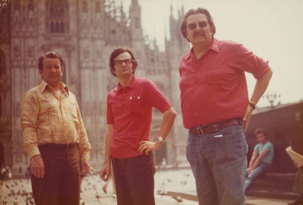 Une délégation de la Cinémathèque suisse (Marcel Jordan, Roland Rime et Freddy Buache) visite la Fondazione Cineteca Italiana à Milan en 1974