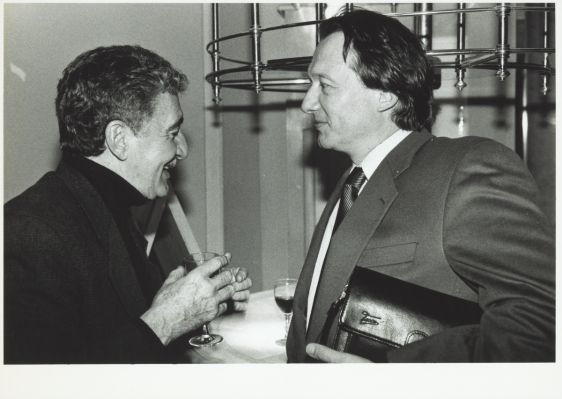 Daniel Schmid (à gauche) et Oliver Verrey (à droite) à la Cinémathèque suisse, 3 décembre 1997