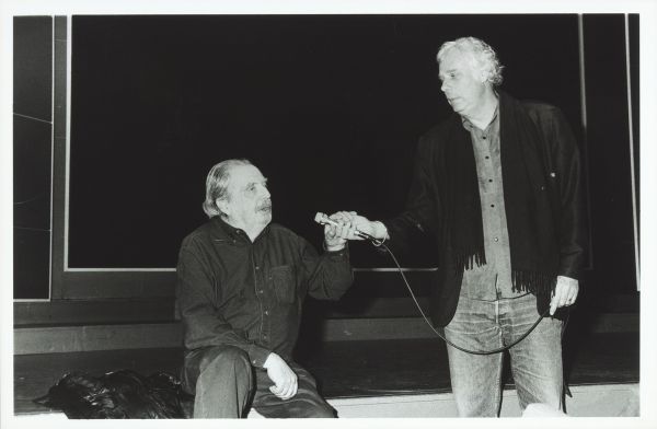 Alain Tanner et Jean-Luc Bideau devant le public de la Cinémathèque suisse au Casino de Montbenon, 9 décembre 1999
