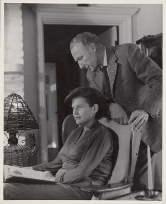 Douglas Sirk et Hilde Jary dans leur maison