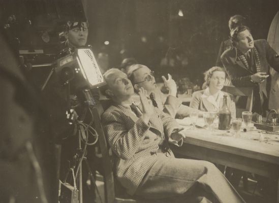 Douglas Sirk lors du tournage du film 