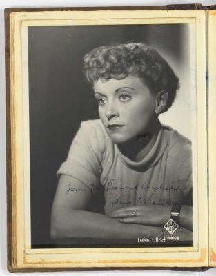 Portrait de Luise Ullrich, signée par l'actrice