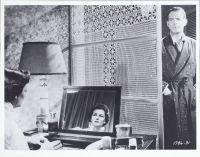 Joan Bennett et Fred MacMurray dans "Demain est un autre ...
