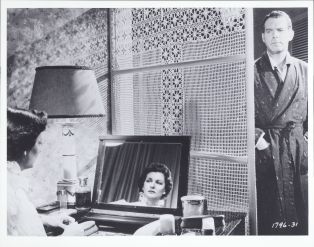 Joan Bennett et Fred MacMurray dans "Demain est un autre jour" ("There's Always Tomorrow", 1956)