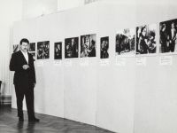 Freddy Buache à l'exposition photographique sur la "Ciném...