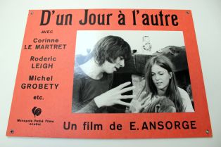 Photo cartonnée du film "D'un jour à l'autre" (Ernest Ansorge, 1973)