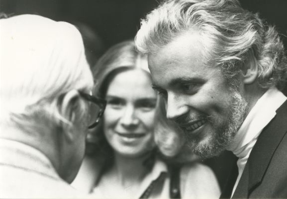 Hervé Dumont (futur directeur de la Cinémathèque suisse, 1996-2009) et Jacqueline Dumont (fondatrice de LACS) lors de la soirée d'inauguration du nouveau siège de la Cinémathèque suisse au Casino de Montbenon, 19 octobre 1981